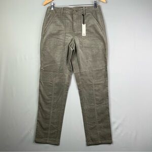 Banana Republic Green Corduroy Ankle Crop Capris Pants. Women’s Size 4. (NWT).
